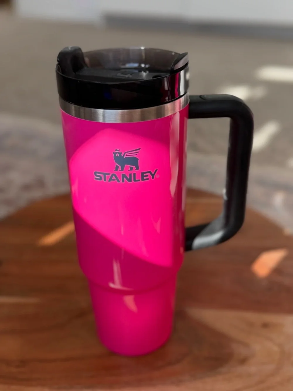 Stanley Bright Pink Travel 30 oz Tumbler with Black Lid and Handle + Pink Straw - Picture 7 of 16